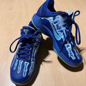 Nike Blue Skeletal Graphic Low-Top Basketball Shoes